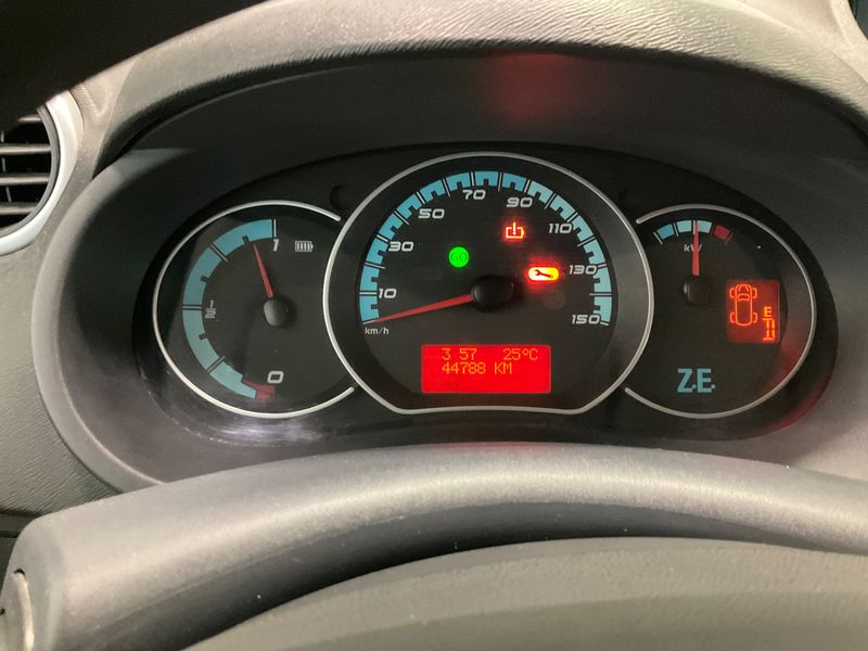 Renault Kangoo electric drive 44 kW Z.E. 2015 – снимка 27