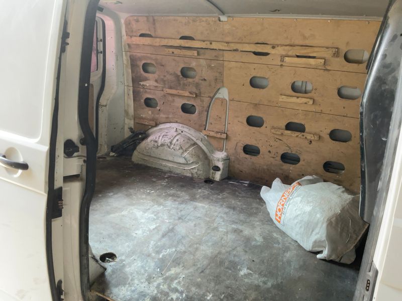Volkswagen T5 Transporter 2.0 TDI Kasten 2015 – снимка 19