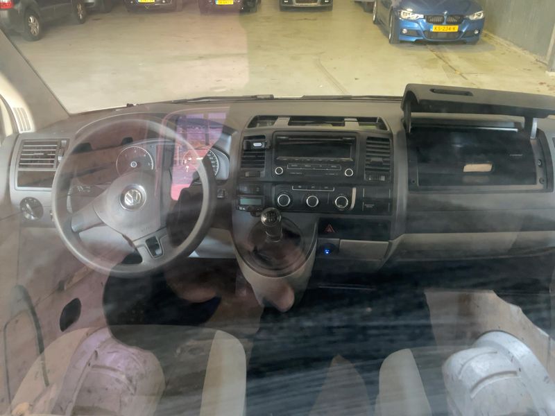 Volkswagen T5 Transporter 2.0 TDI Kasten 2015 – снимка 17