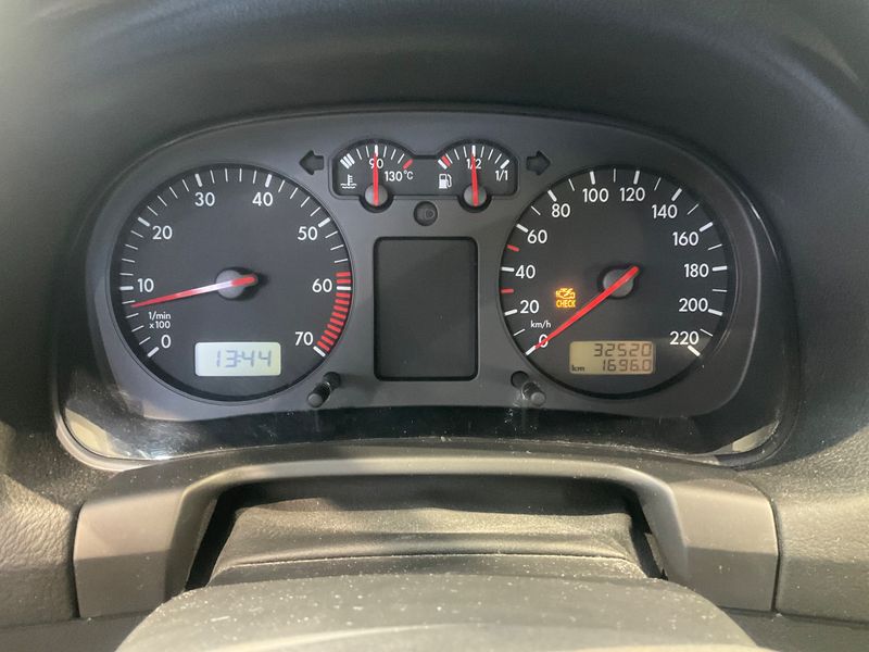 Volkswagen Golf IV 1.4 Edition — zdjęcie 4