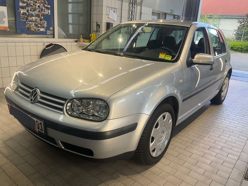 Volkswagen Golf IV 1.4 Edition — zdjęcie 1