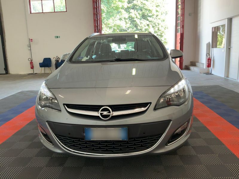 Opel Astra 1.6 CDTI Cosmo 2015 – снимка 14