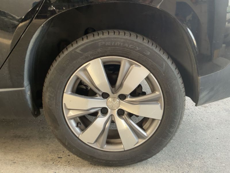 Peugeot 2008 1.2 PureTech Allure 2016 – снимка 5