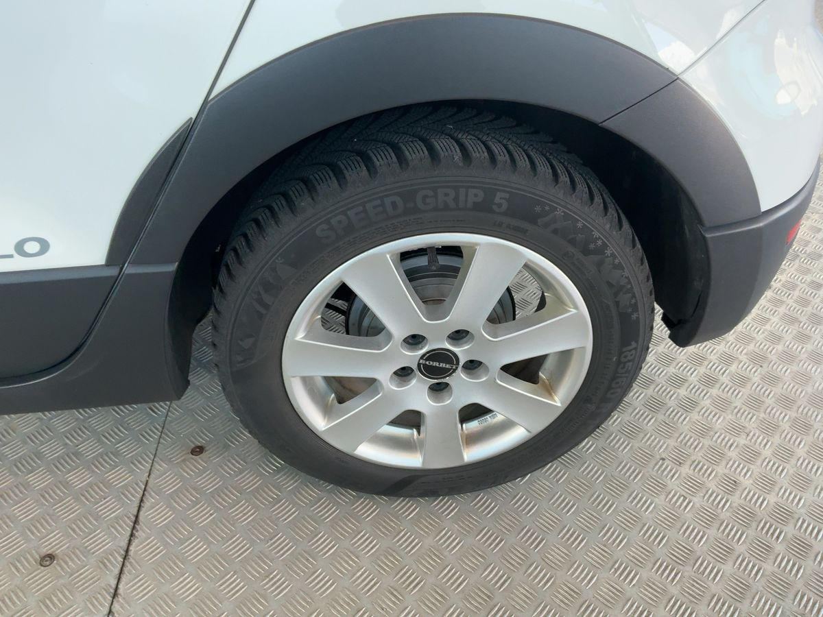 Volkswagen Polo 2015 — photo 6