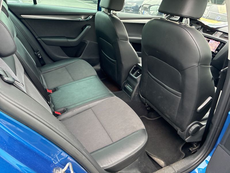 Skoda Octavia 2.0 TDI Style — zdjęcie 14