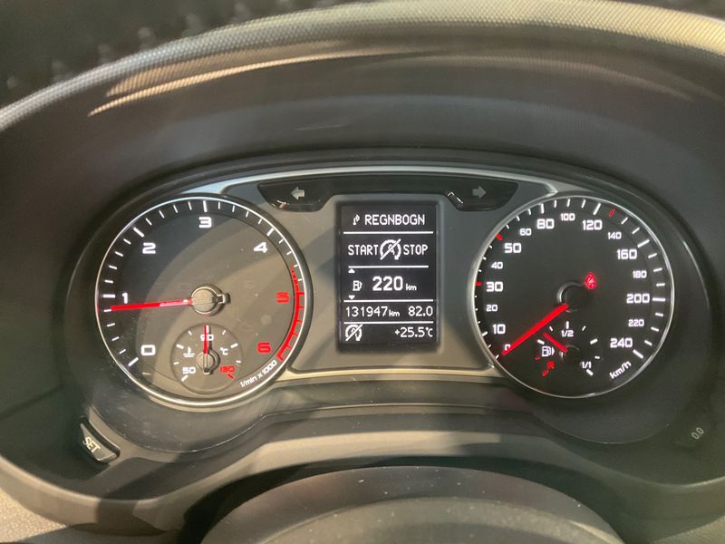 Audi A1 1.6 TDI — zdjęcie 13