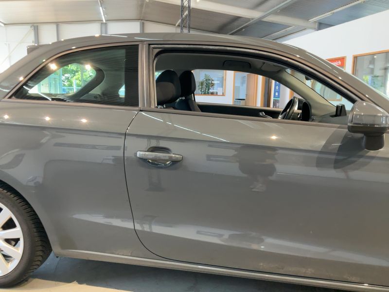 Audi A1 1.6 TDI — zdjęcie 7