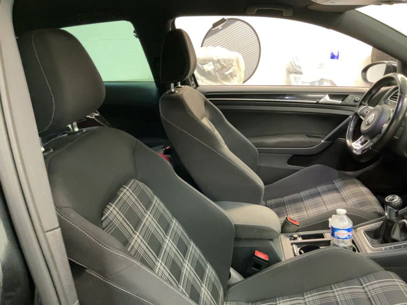Volkswagen Golf VII 2.0 TDI GTD BlueMotion Tech — zdjęcie 11