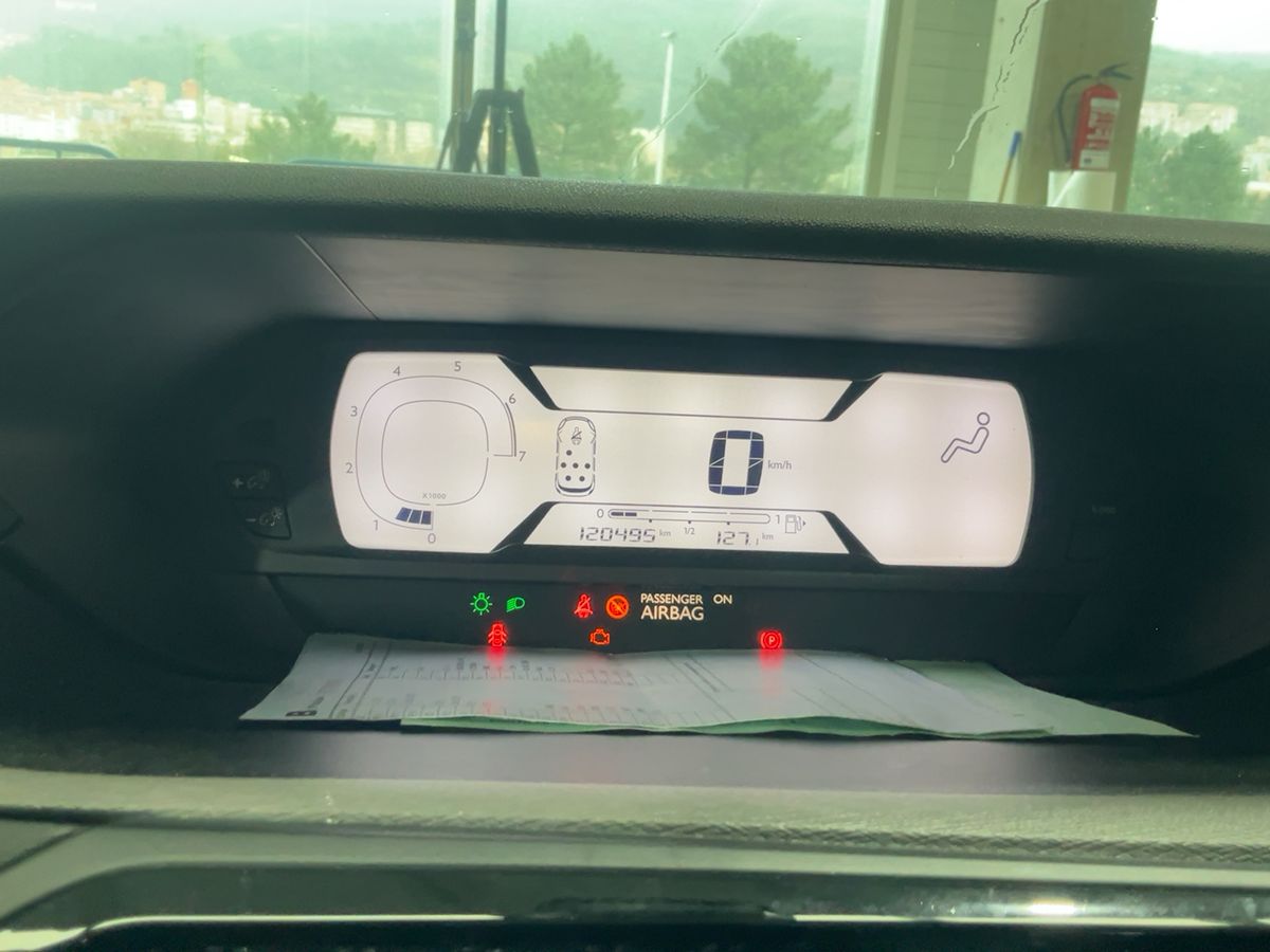 Citroen C4 2015 — photo 19