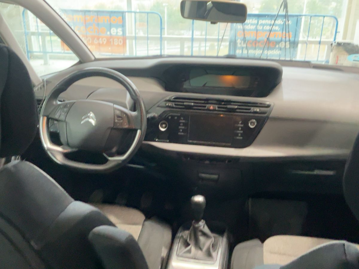 Citroen C4 2015 — photo 18