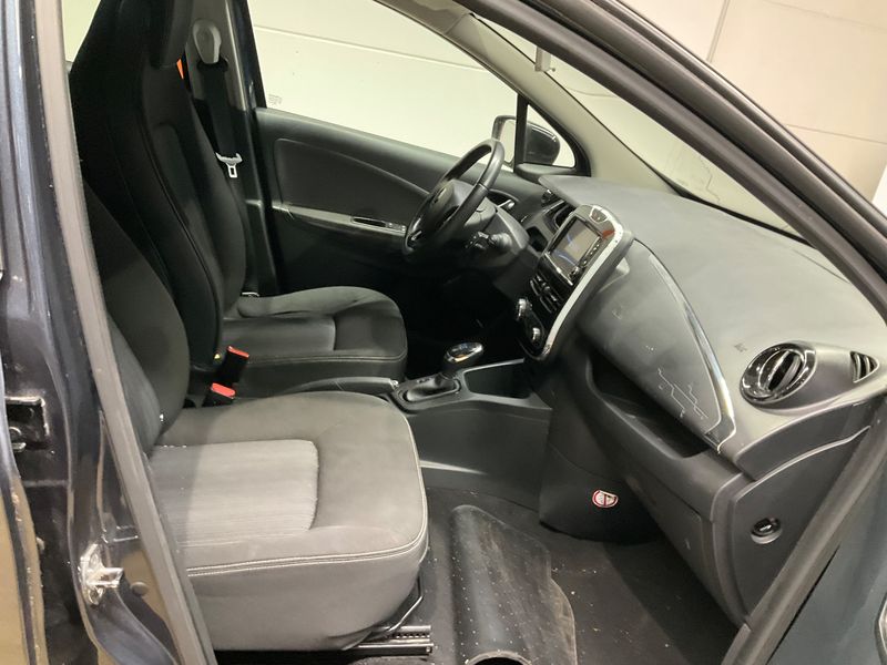 Renault Zoe electric drive 43 kW Intens 2018 – снимка 16