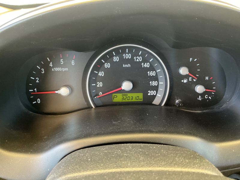 Kia Carnival 2.9 CRDi VGT Emotion — zdjęcie 13