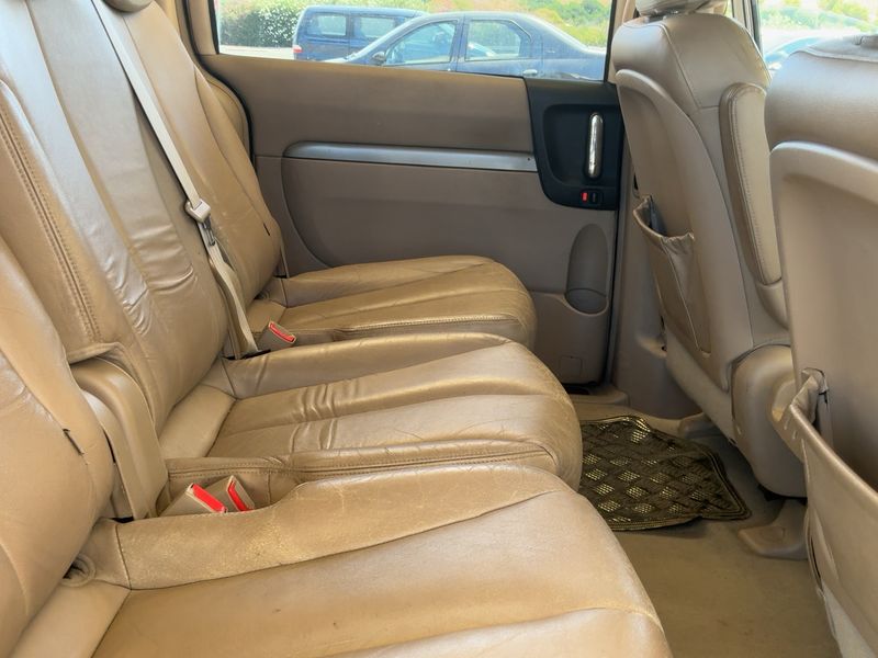 Kia Carnival 2.9 CRDi VGT Emotion — zdjęcie 14