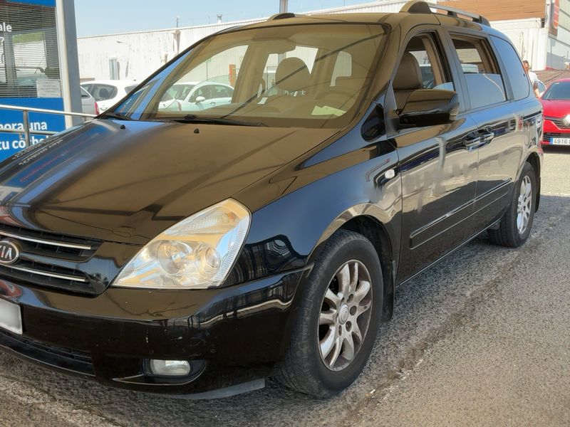 Kia Carnival 2.9 CRDi VGT Emotion — zdjęcie 2