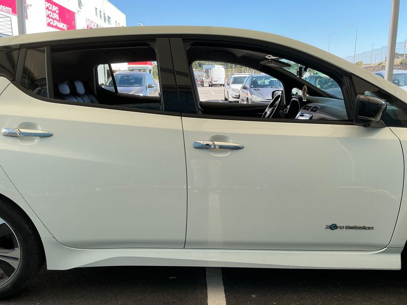 Nissan Leaf electric drive 110 kW Tekna — zdjęcie 7