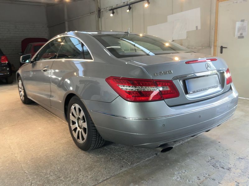 Mercedes-Benz E-Klasse E 250 CGI BlueEfficiency Avantgarde — zdjęcie 3