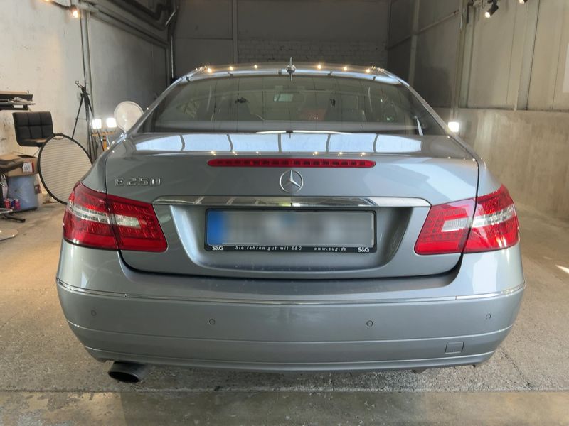 Mercedes-Benz E-Klasse E 250 CGI BlueEfficiency Avantgarde — zdjęcie 5