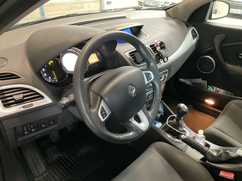 Renault Megane 1.6 dCi Dynamique 2012 – снимка 28