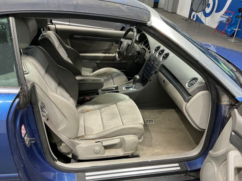 Audi A4 1.8 Turbo — zdjęcie 3