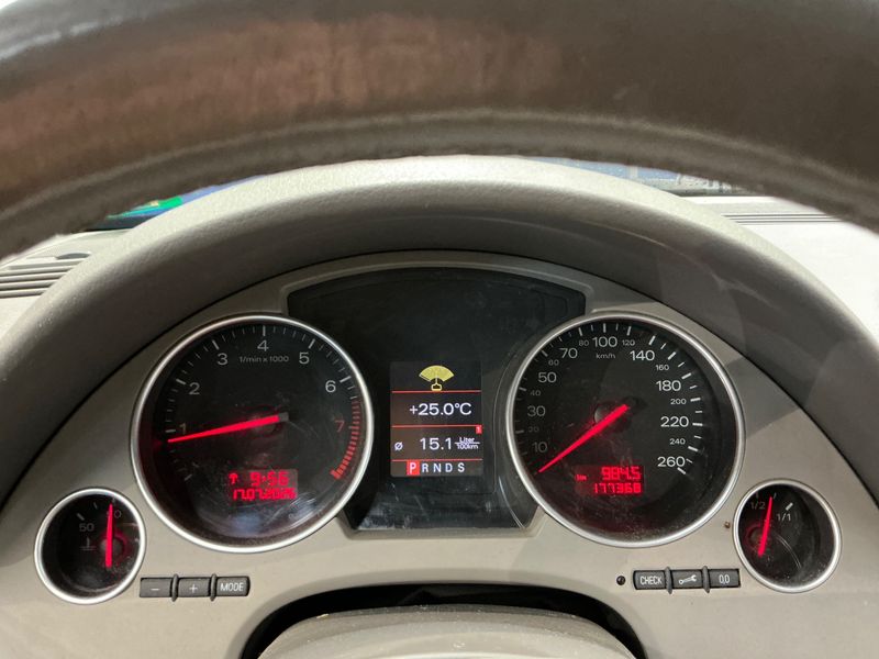 Audi A4 1.8 Turbo — zdjęcie 4