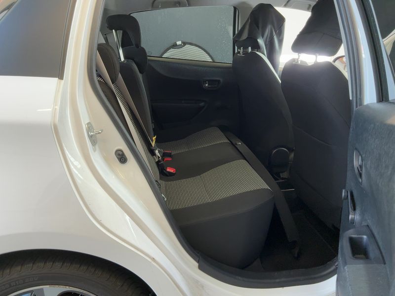 Toyota Yaris 1.33 Dual VVT-i Trend — zdjęcie 14
