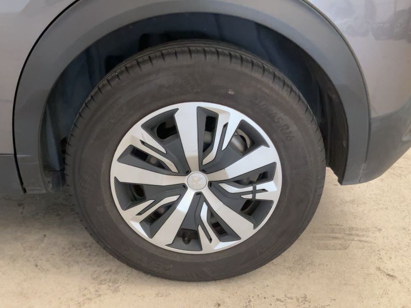Peugeot 2008 1.2 PureTech Active 2022 – снимка 5