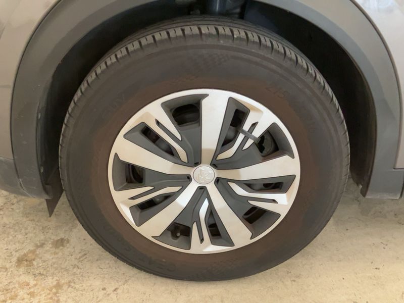 Peugeot 2008 1.2 PureTech Active 2022 – снимка 3