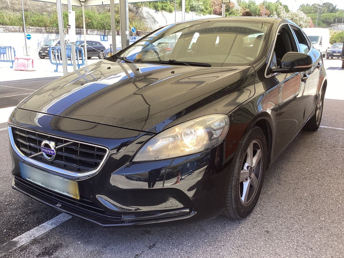Volvo V40 2015