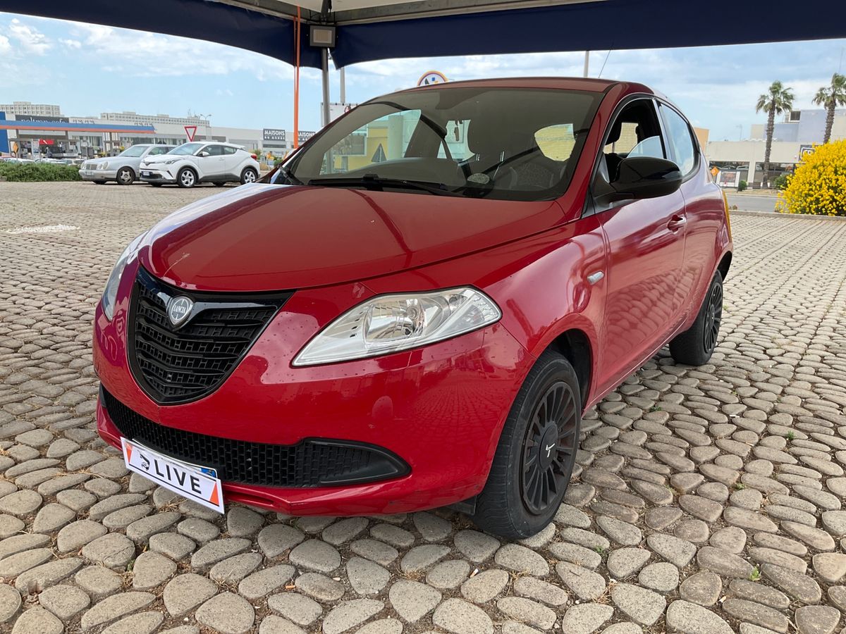 Lancia Ypsilon 2015