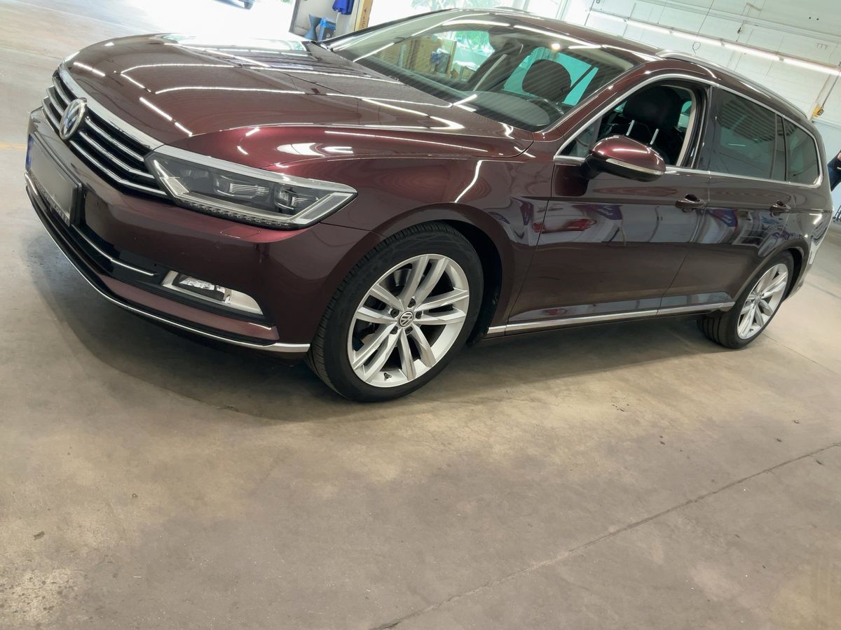 Volkswagen Passat 2015 — photo 1