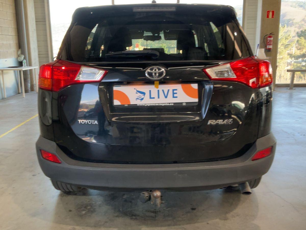 Toyota RAV 2015 — photo 8