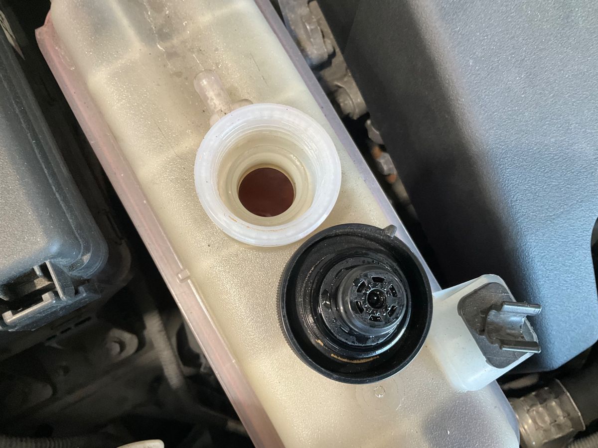 Toyota RAV 2015 — photo 30