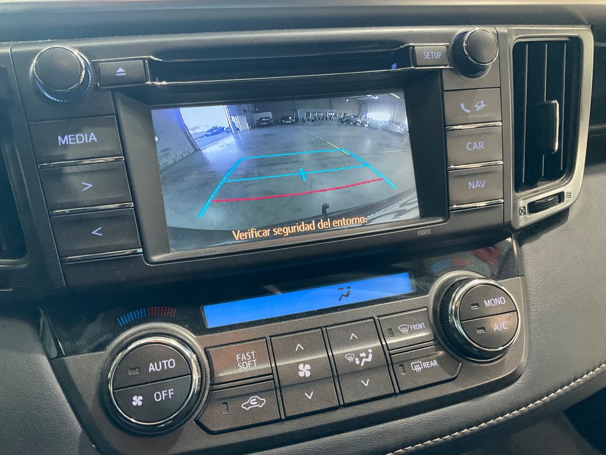 Toyota RAV 2015 — photo 28