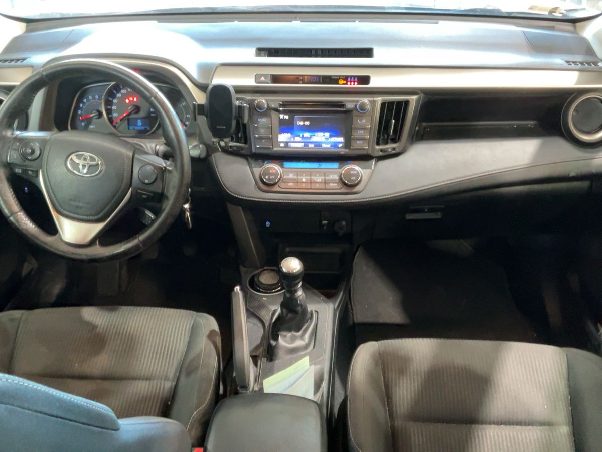 Toyota RAV 2015 — photo 18