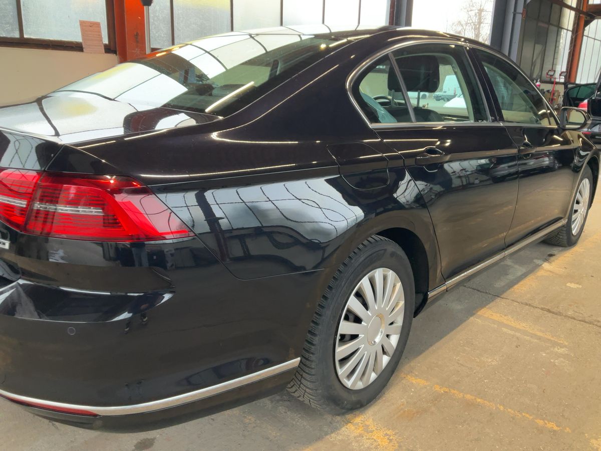 Volkswagen Passat 2016 — photo 9