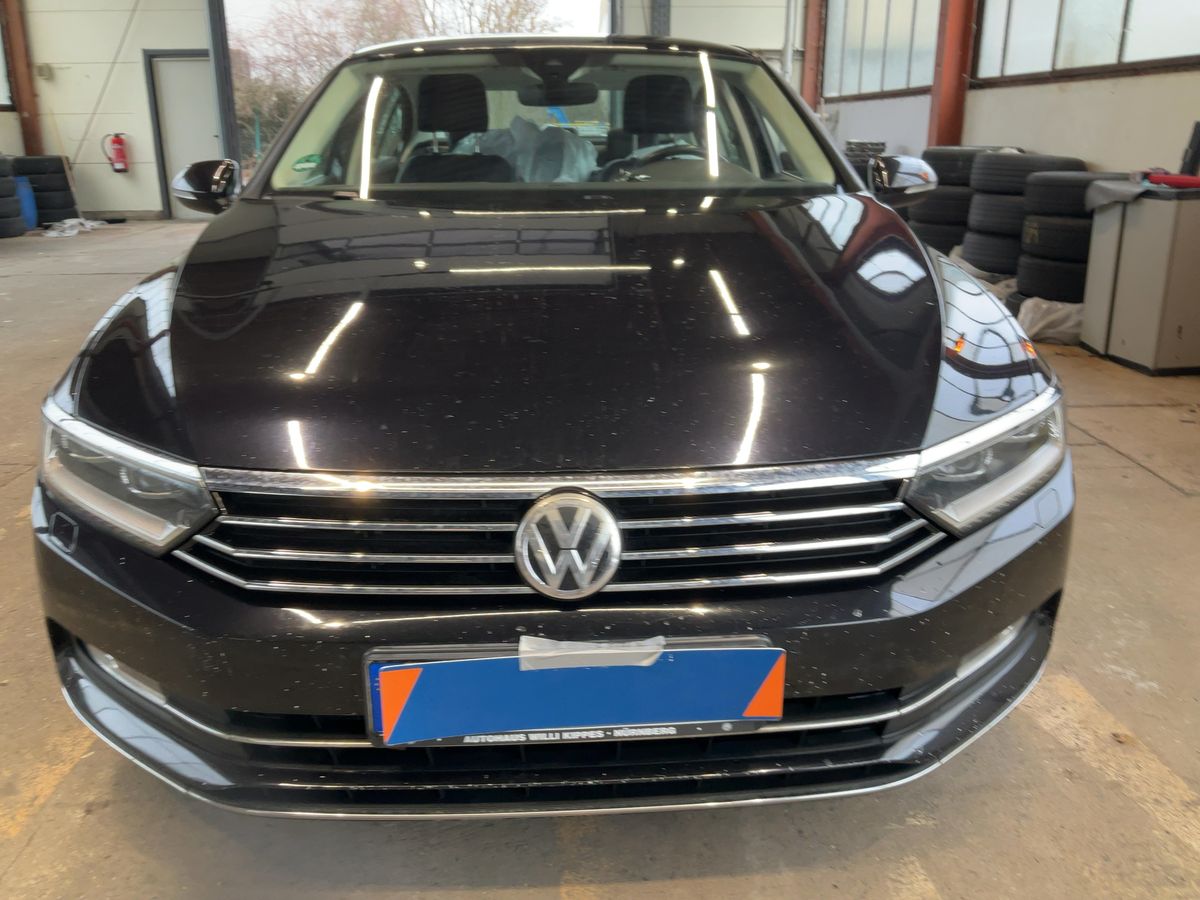 Volkswagen Passat 2016 — photo 15