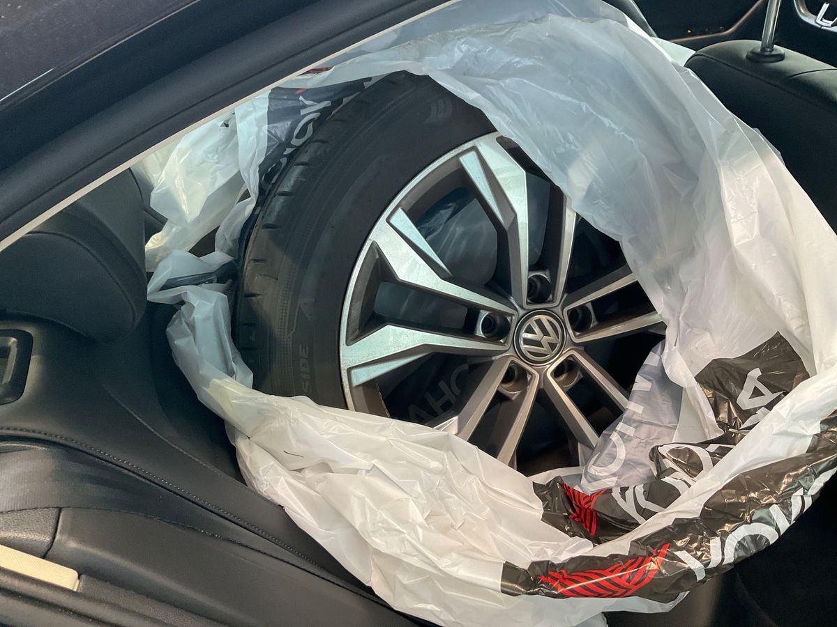 Volkswagen Passat 2016 — photo 16