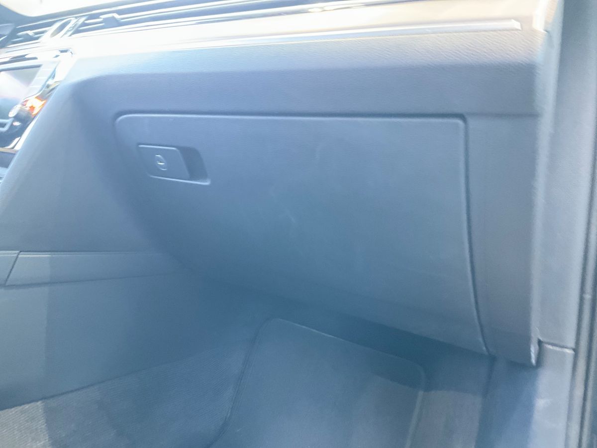 Volkswagen Passat 2016 — photo 36