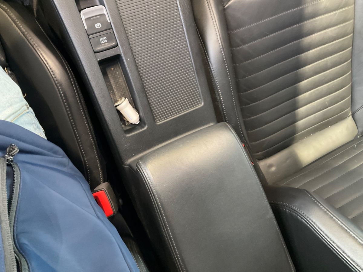 Volkswagen Passat 2016 — photo 33