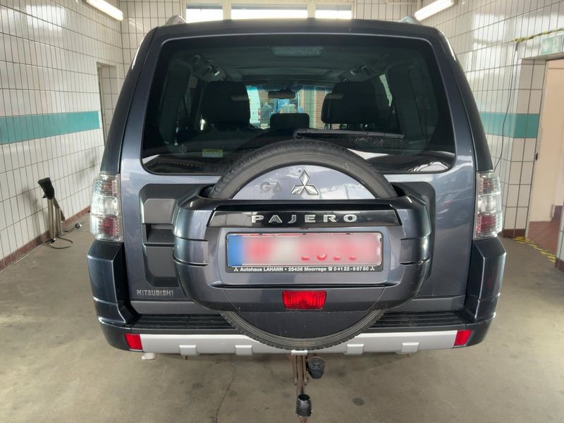 Mitsubishi Pajero 3.2 DI-D Instyle — zdjęcie 5