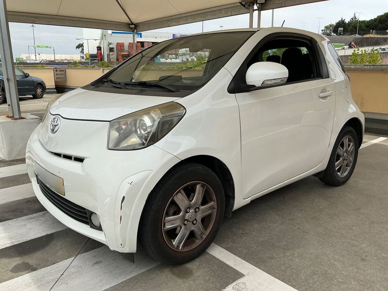 Toyota iQ 1.0 VVT-i IQ2