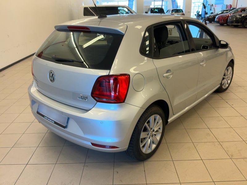 Volkswagen Polo 1.4 TDI Comfortline BlueMotion Tech — zdjęcie 6