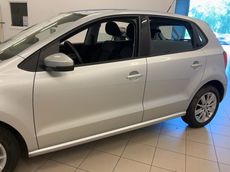 Volkswagen Polo 1.4 TDI Comfortline BlueMotion Tech — zdjęcie 4
