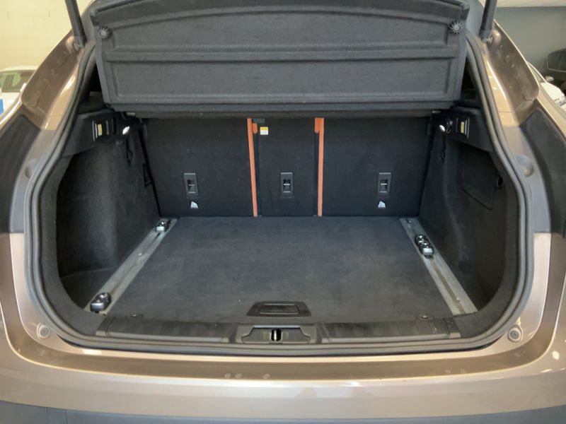 Jaguar F-Pace 30d Portfolio AWD — zdjęcie 10