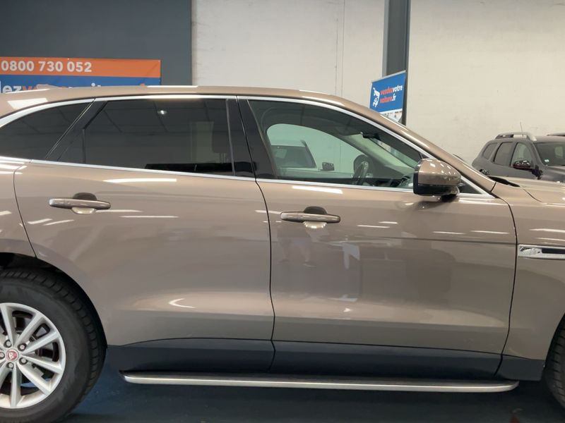 Jaguar F-Pace 30d Portfolio AWD — zdjęcie 7