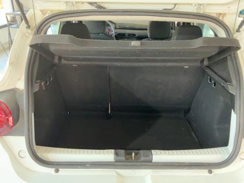Dacia Sandero 1.0 SCe Essential — zdjęcie 10