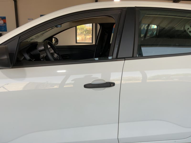 Dacia Sandero 1.0 SCe Essential — zdjęcie 4