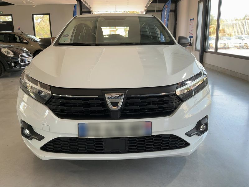 Dacia Sandero 1.0 SCe Essential — zdjęcie 9