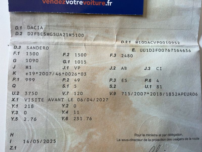 Dacia Sandero 1.0 SCe Essential — zdjęcie 15