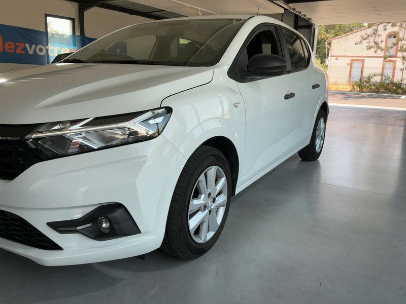Dacia Sandero 1.0 SCe Essential — zdjęcie 2
